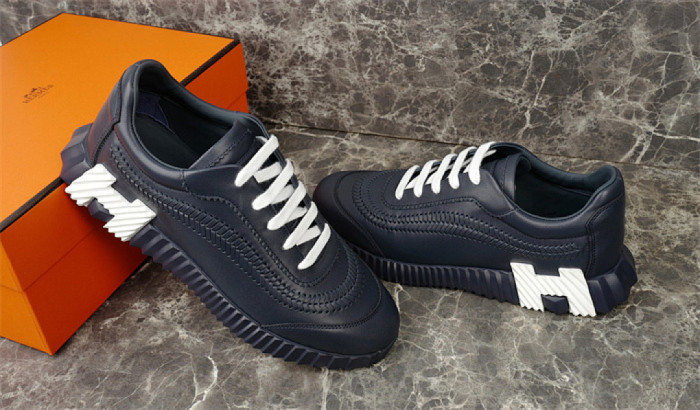 H**me5 Sneaker