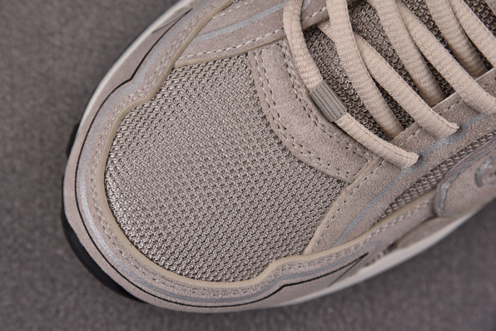 D10R B30 SNEAKER