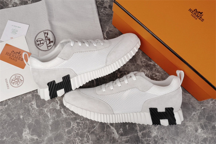 H**me5 Sneaker