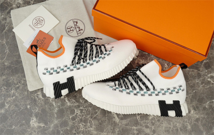 H**me5 Sneaker