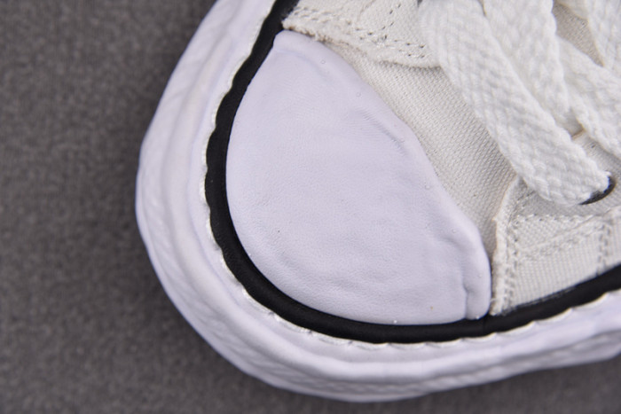 Ma1s0n MIHARA YASUHIRO SNEAKER
