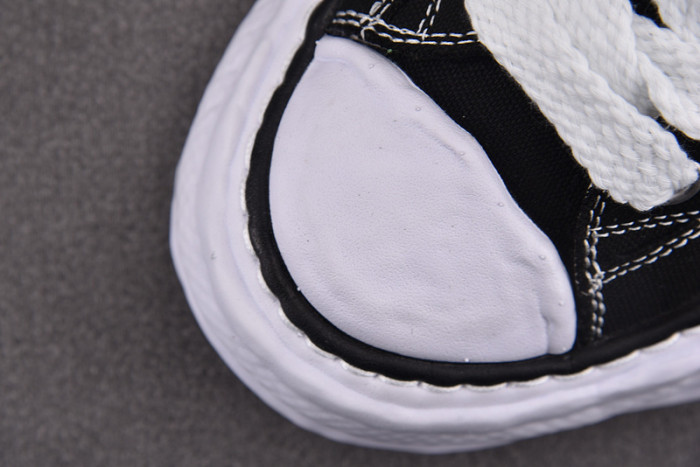 Ma1s0n MIHARA YASUHIRO SNEAKER