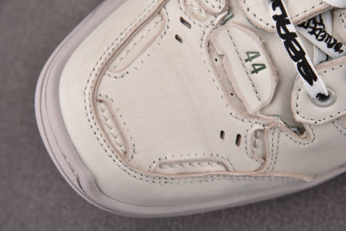 BLCG Hamptons Worn-out Sneaker 841765 WCURS 9930