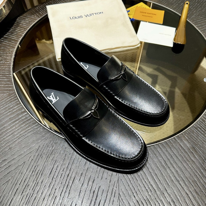 Lou1su1tt Shoes