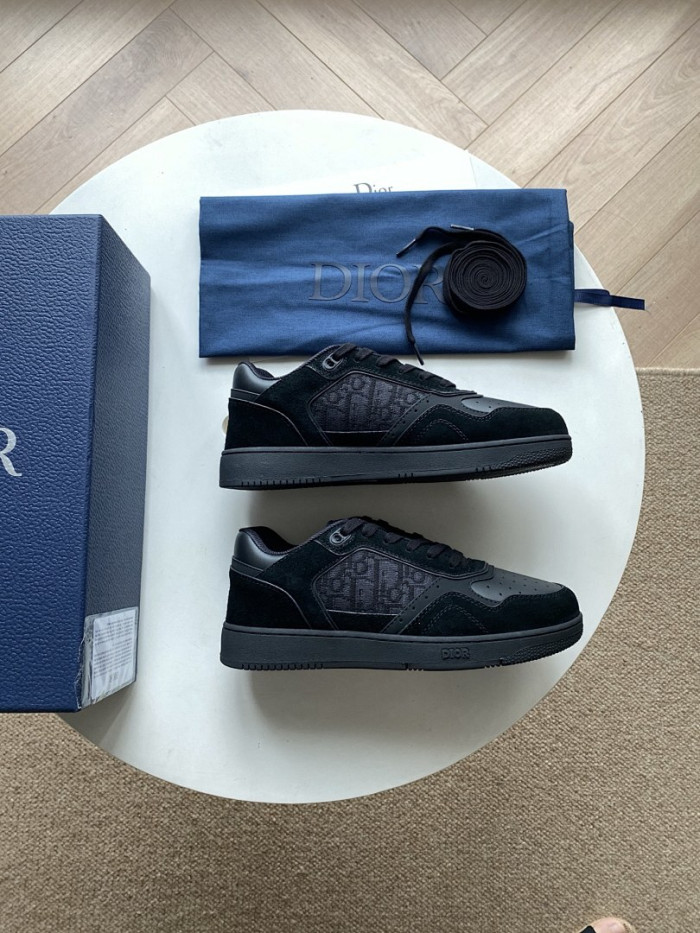 D10R B27 Sneaker