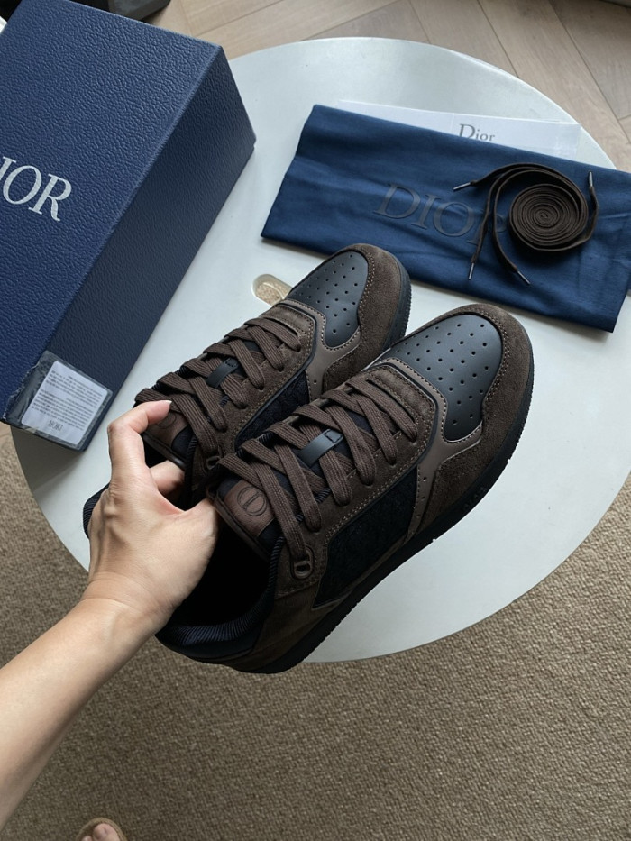 D10R B27 Sneaker