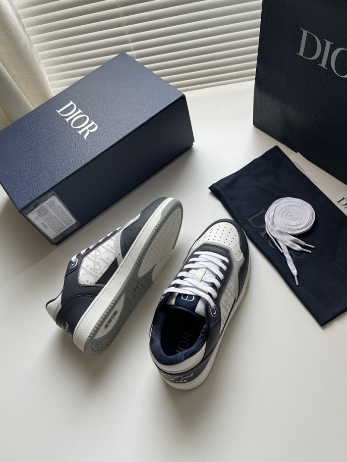 D10R B27 Sneaker