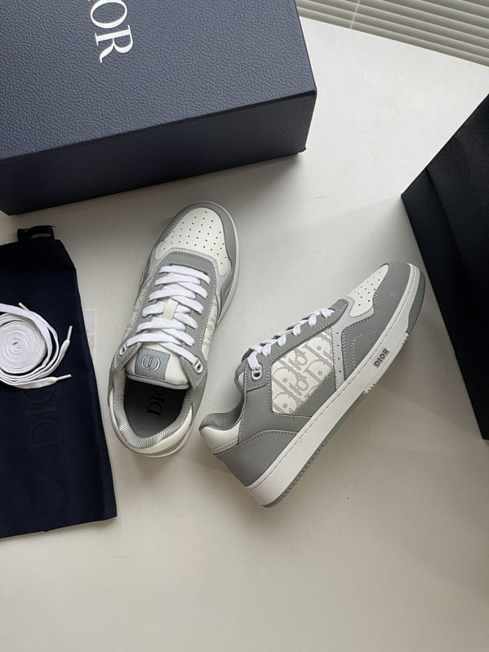 D10R B27 Sneaker
