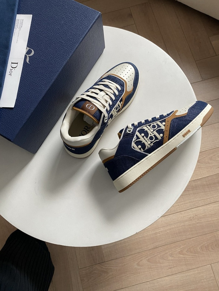 D10R B27 Sneaker