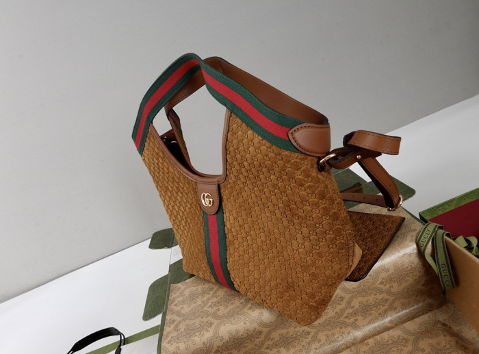 Gu66 BAG 33x28x13cm