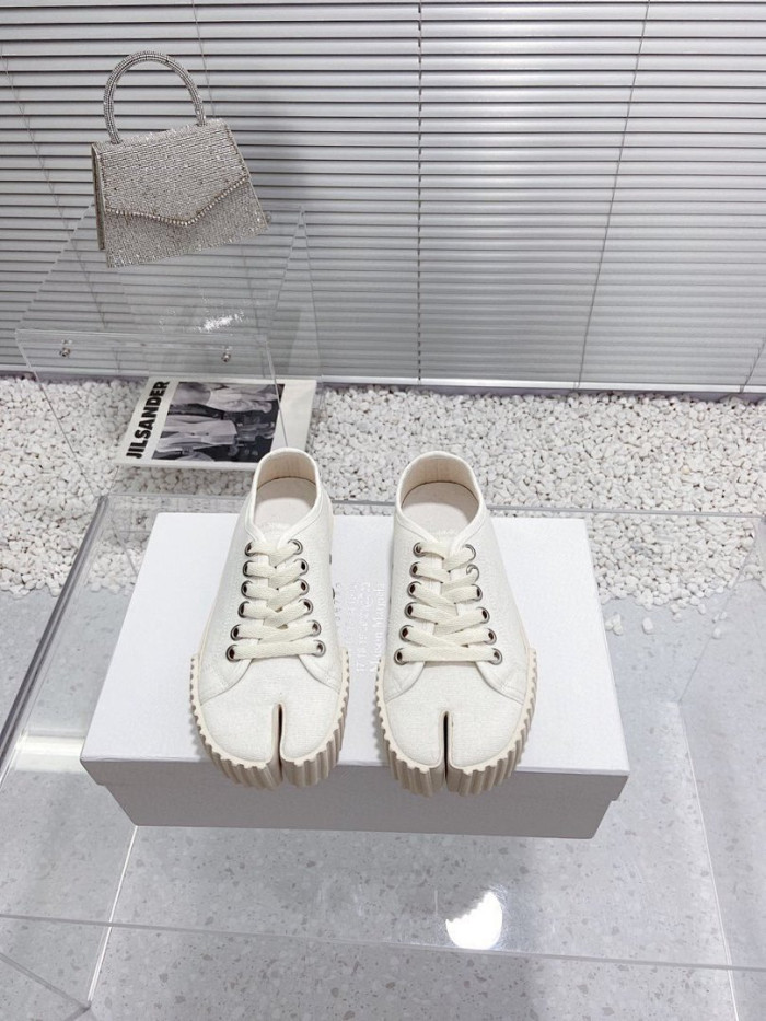 Ma1s0n Marg*e1a Tabi Low Top