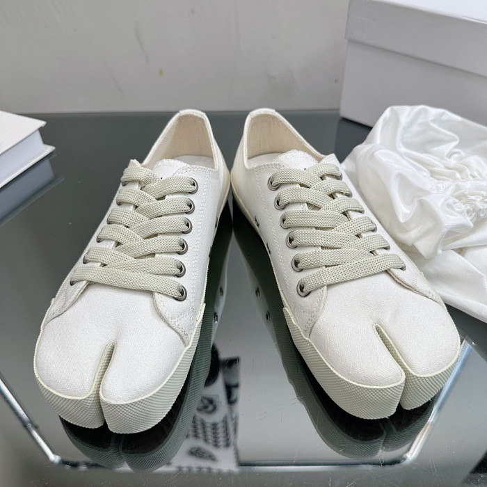 Ma1s0n Marg*e1a Tabi Low Top