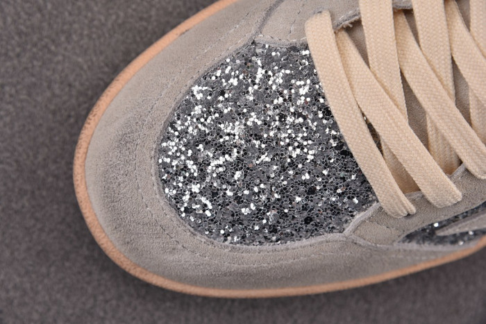 GGDB Low-Top Shoes