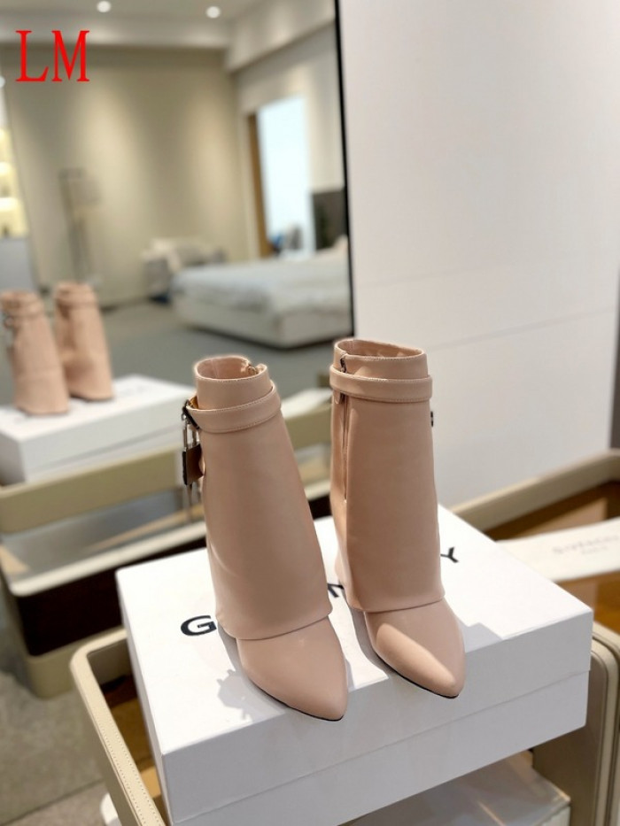G1VENCHY BOOTS