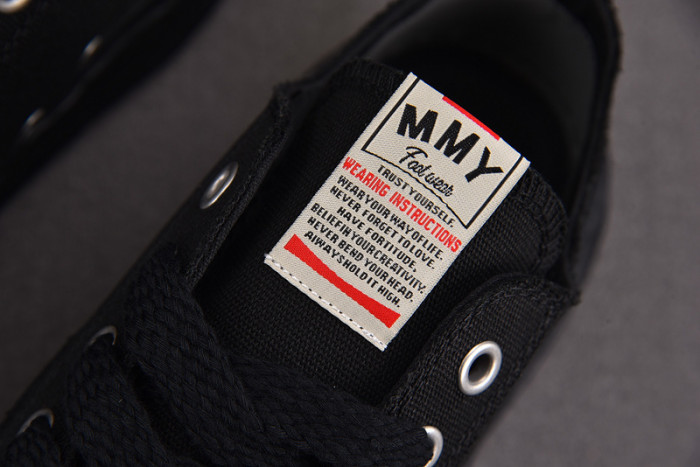 Ma1s0n MIHARA YASUHIRO SNEAKER