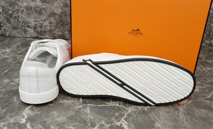 H**me5 Sneaker