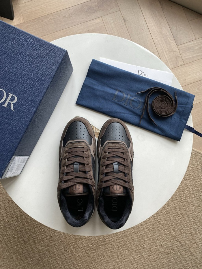 D10R B27 Sneaker