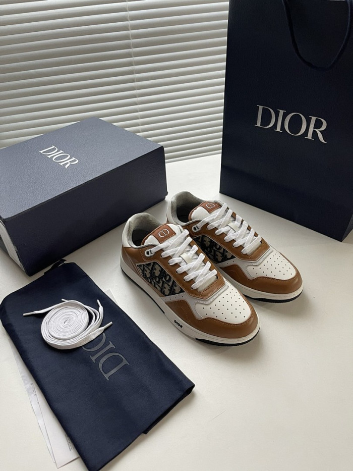 D10R B27 Sneaker