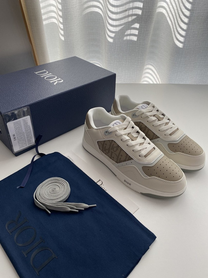 D10R B27 Sneaker