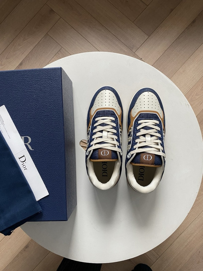 D10R B27 Sneaker