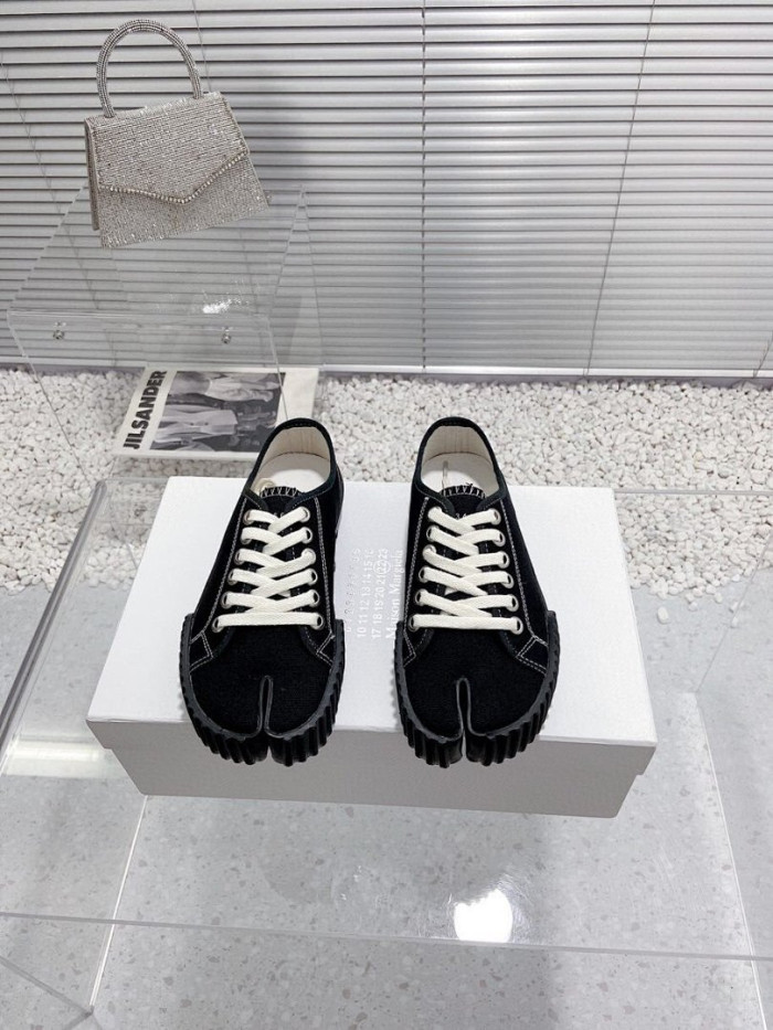 Ma1s0n Marg*e1a Tabi Low Top
