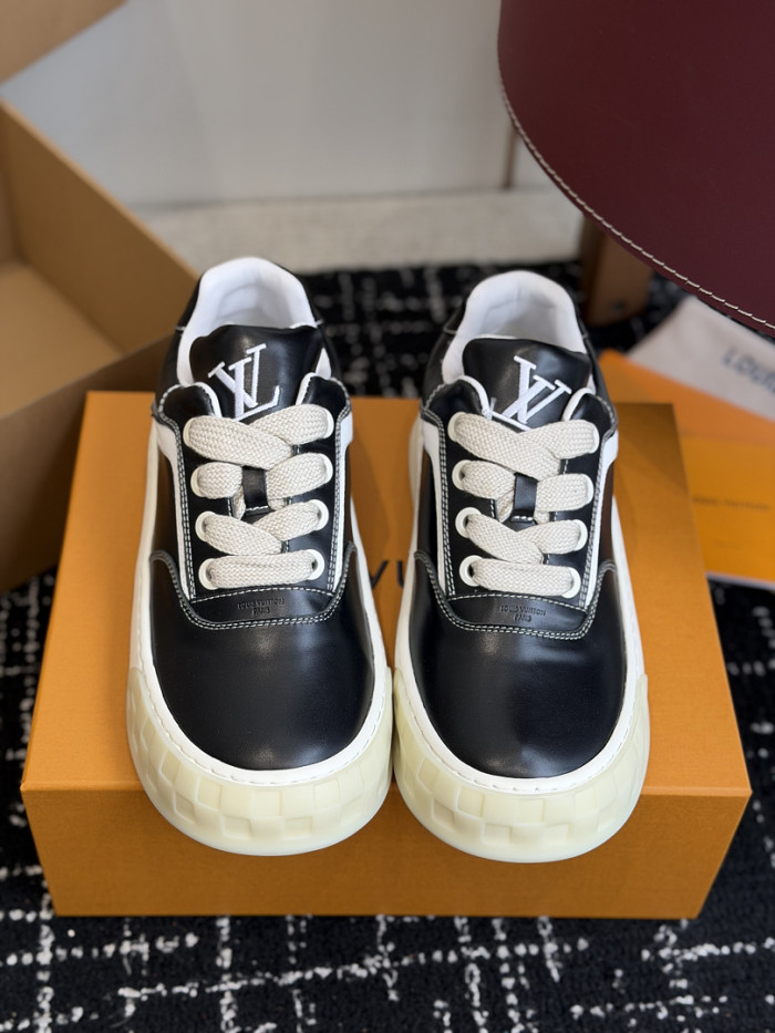 Lou1su1tt Tilted Sneaker