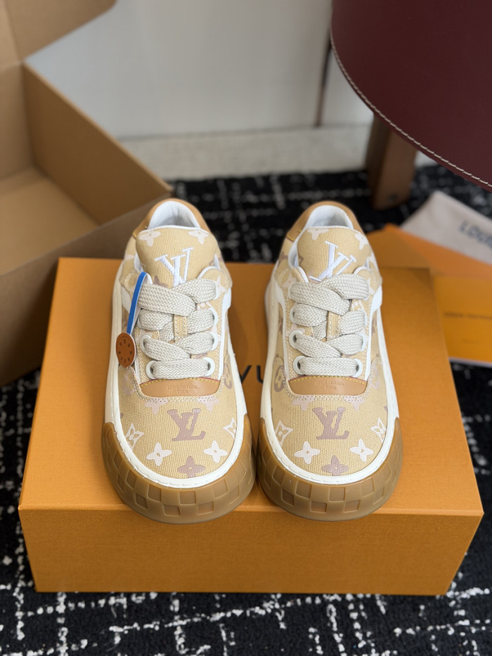 Lou1su1tt Tilted Sneaker