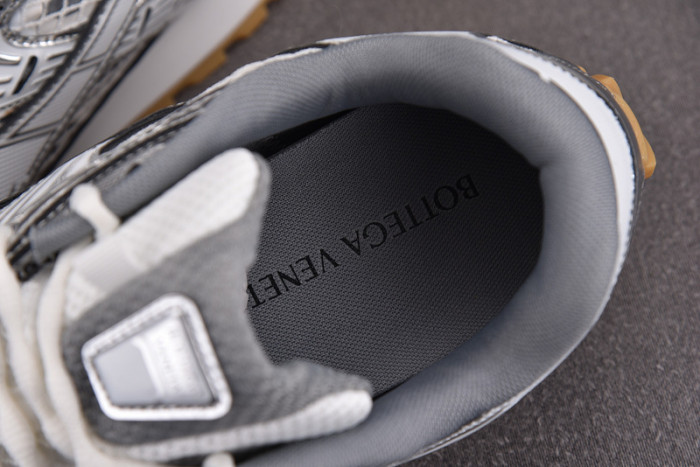 BOTEGA Ven*ta Orbit Silver White