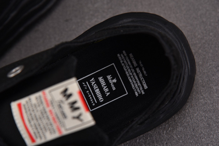 Ma1s0n MIHARA YASUHIRO SNEAKER