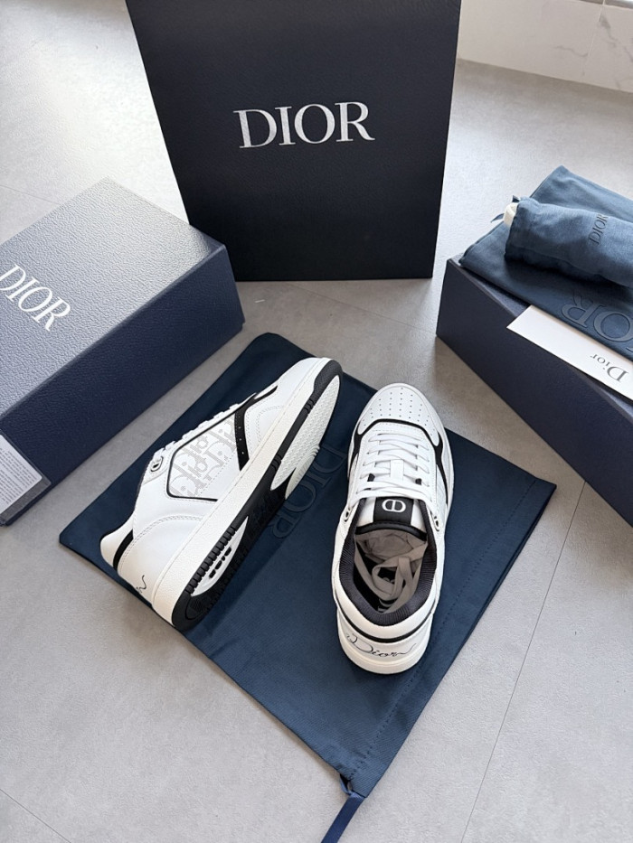 D10R B27 Sneaker