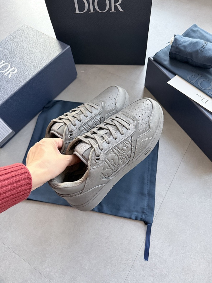 D10R B27 Sneaker