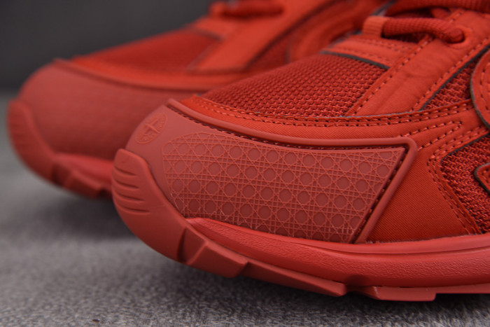 D10R B30 SNEAKER