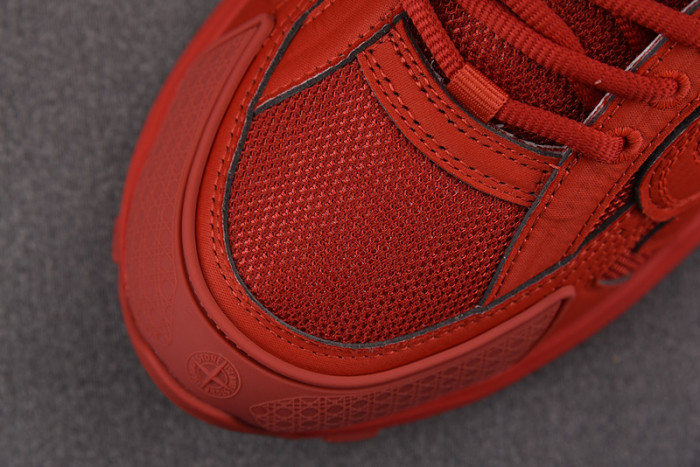 D10R B30 SNEAKER