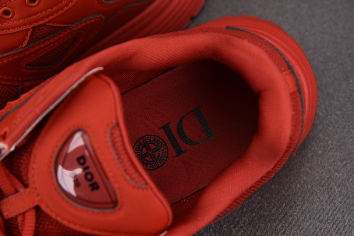 D10R B30 SNEAKER