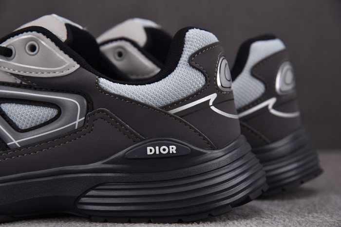 D10R B30 SNEAKER