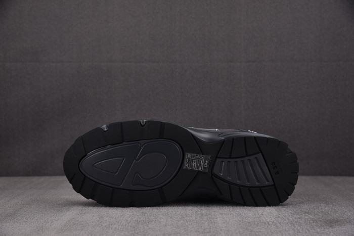 D10R B30 SNEAKER