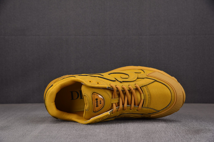 D10R B30 SNEAKER