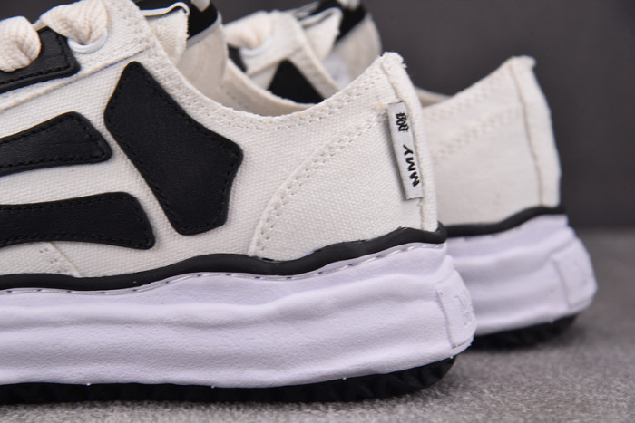 AM1R1 MIHARA YASUHIRO SNEAKER