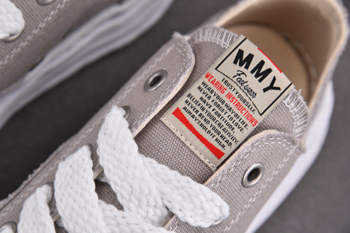 Ma1s0n MIHARA YASUHIRO SNEAKER