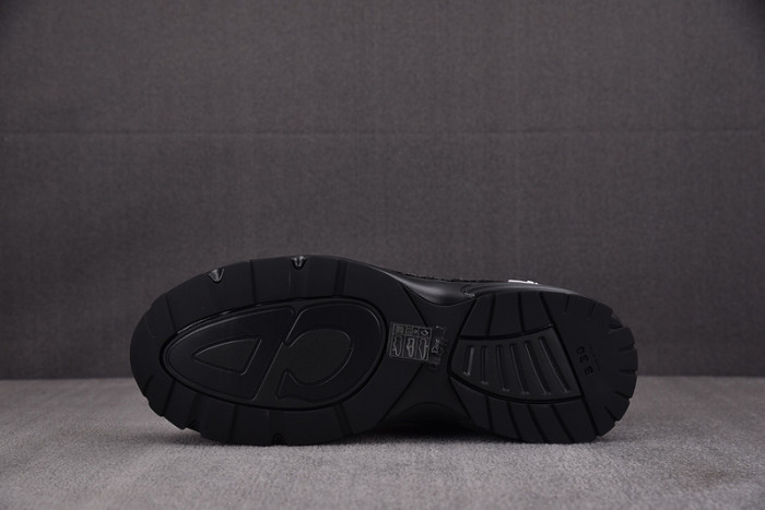 D10R B30 SNEAKER