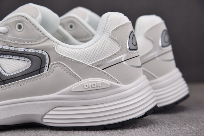 D10R B30 SNEAKER