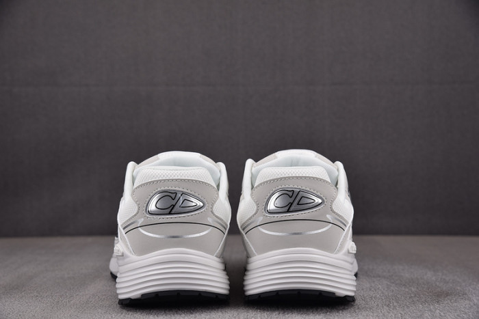 D10R B30 SNEAKER