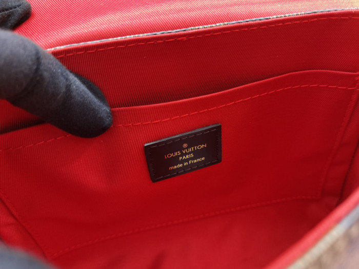 Lou1su1tt BAG