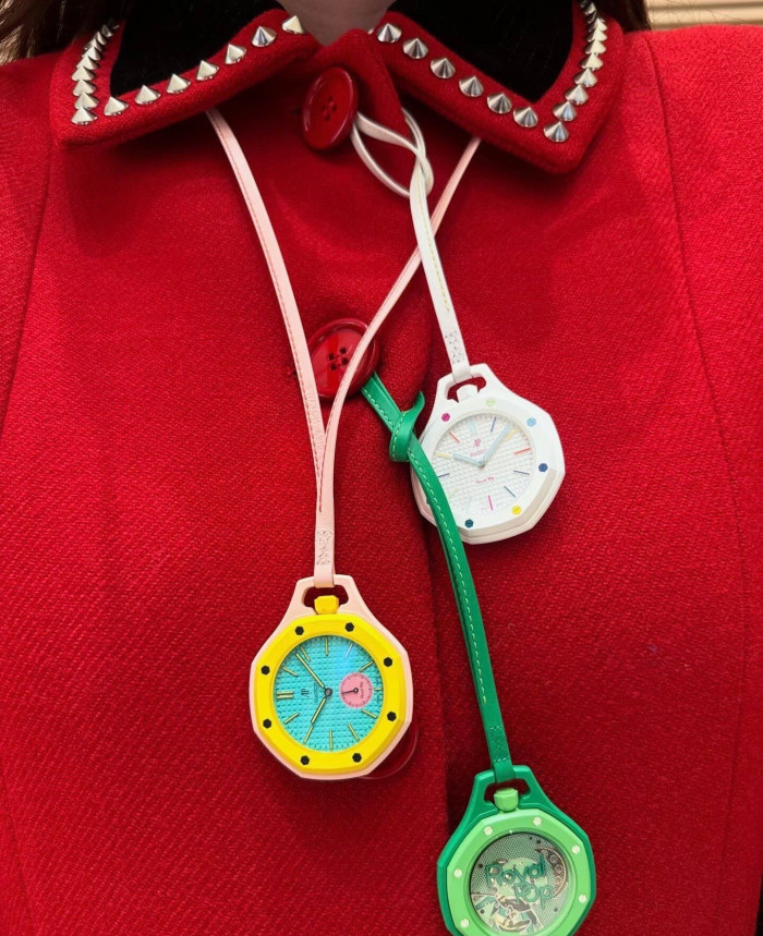Swatch x Audemars P1g*et Royal Pop