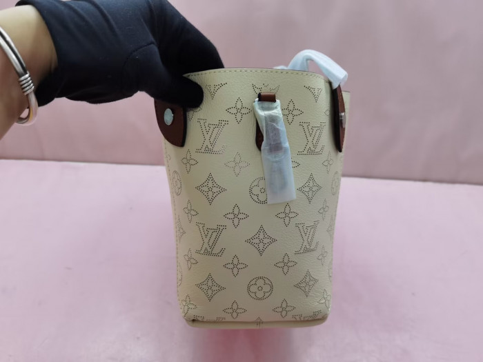 Lou1su1tt BAG