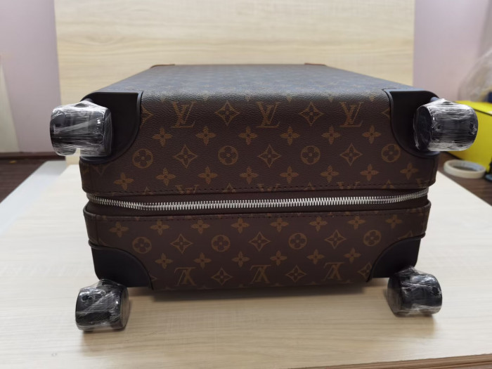 Lou1su1tt TRAVEL BOX