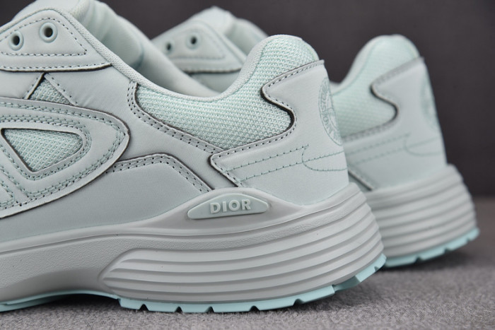D10R B30 SNEAKER