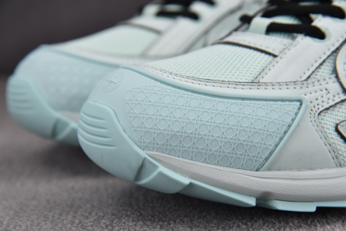 D10R B30 SNEAKER