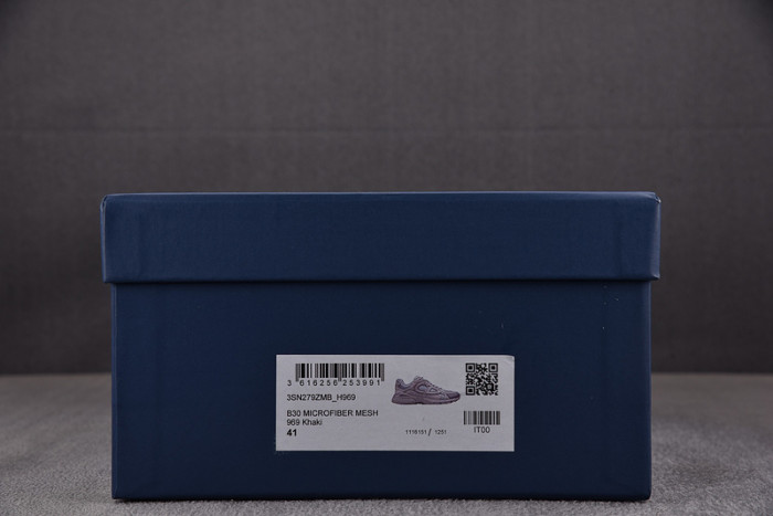D10R B30 SNEAKER